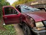 Camionete sai da pista e capota na BR 282, entre SMO e Maravilha 