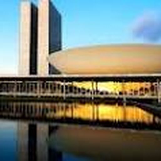 Gastos do governo Congresso aprova diretrizes do Orçamento de 2022 e triplica fundo eleitoral
