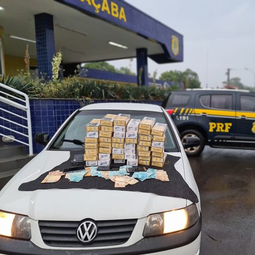 Contrabandista de cigarros é preso ao tentar subornar policiais na BR-282