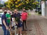 Voluntários plantam árvores em São Miguel do Oeste