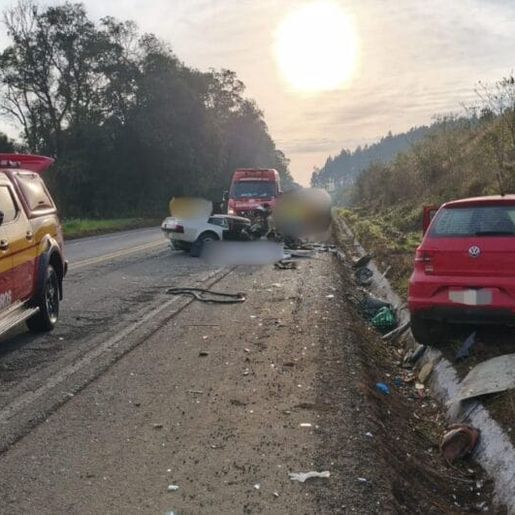 Motorista que se envolveu em acidente com mortes em SC estaria embriagado e armado, aponta PRF