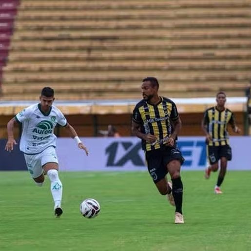 Chapecoense empata com o Volta Redonda e vira vice-líder da Série B