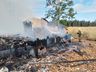 Casa fica destruída pelas chamas em São Lourenço do Oeste