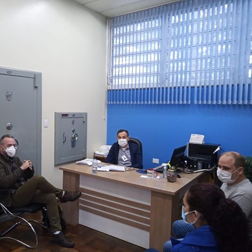 Administração de São José do Cedro recebe visita de representantes da Casan