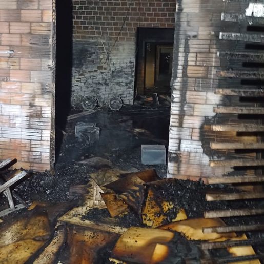 Incêndio em fábrica mobiliza socorristas de Modelo, Pinhalzinho e Saudades 