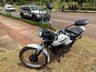Motociclista passa ao lado de lombada e colide em carro em SMO