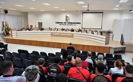 Câmara aprova mudanças no ISS e doações para segurança pública em São Miguel do Oeste