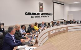 SMO: Vereadores rejeitam veto a projeto que prevê outorga de sala