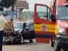 Carro colide em caminhonete no centro de Iporã do Oeste
