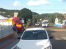 Acidente entre carro e motocicleta deixa homem ferido