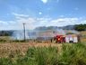 Bombeiros combatem incêndio em vegetação no interior de Itapiranga