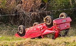 Mulher fica gravemente ferida em saída de pista na BR-282
