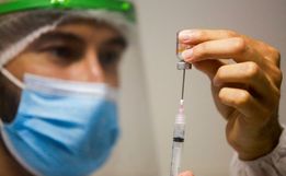 Brasil já vacinou mais de oito milhões com primeira dose da vacina contra Covid-19