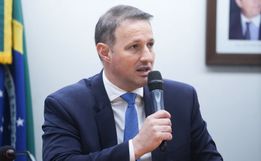 Relator do projeto antifacção muda texto e altera papel da PF no combate ao crime