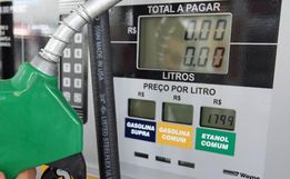 Preço da gasolina sobe 3,3% a partir desta quinta-feira, anuncia Petrobras
