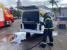 Kombi pega fogo em SMO minutos antes de viagem para Foz do Iguaçu