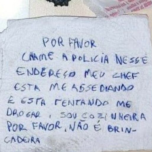 Jovem pede socorro com bilhete em lanche em Chapecó: ‘meu chefe está me assediando’