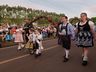 Desfile histórico abre a Oktoberfest em linha Presidente Becker