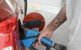 Petrobras reajusta gasolina em 7,6% e aumento vale a partir desta terça-feira