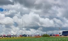 Aduana de Dionísio Cerqueira registra passagem de 2.367 caminhões em outubro