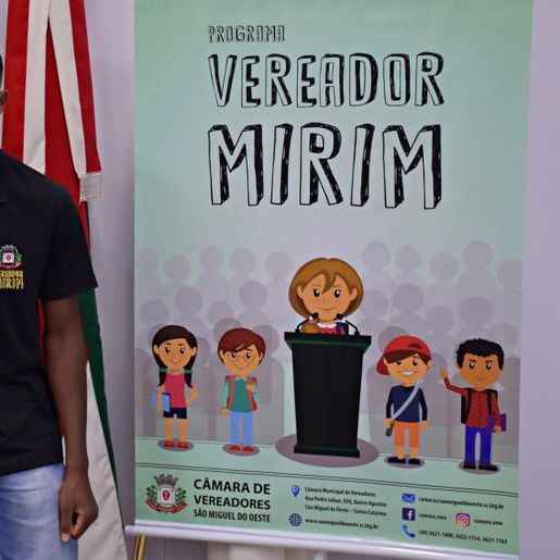 Haitiano John Pierre assume como vereador mirim em SMOeste