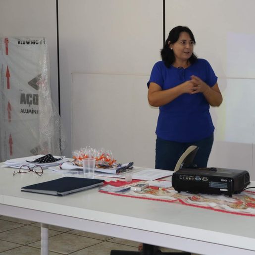 Sec. de Educação de SJCedro reúne diretores das unidades escolares