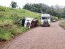 Raçãozeiro tomba no interior de Iporã do Oeste