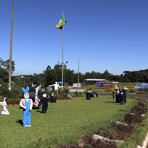Decoração de Páscoa chama a atenção de descansenses e visitantes