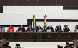 Judiciário derruba a lei da Escola Sem Partido em Santa Catarina
