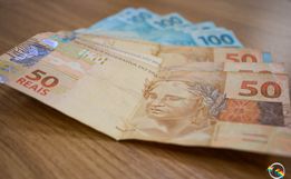 Pagamento de auxílios não começa imediatamente; entenda cada caso