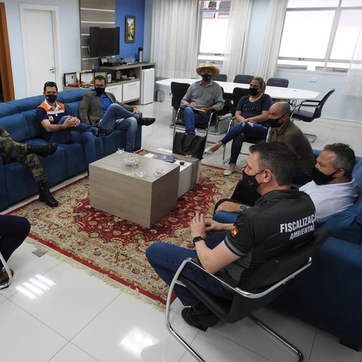 Prefeitura e autoridades elencam ações de combate à falta de água em SMOeste