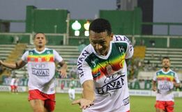 Brusque vence, assume a liderança e aumenta crise na Chapecoense