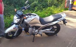 Colisão entre carro e moto na SC 163 em Iporã do Oeste deixa rapaz ferido