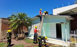 Curto circuito provoca princípio de incêndio em residência em Itapiranga