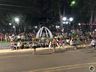 Grande público acompanha o acionamento das luzes de Natal na praça de São João do Oeste