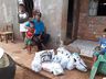 Moradores atendem pedido de avô e fazem doações à família