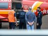 VÍDEO: Avião com primeiras doses da vacina contra a Covid-19 chega a SMOeste 