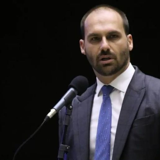 Moraes é o primeiro a votar no julgamento que pode tornar Eduardo Bolsonaro réu