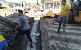 Administração de São José do Cedro executa obra de drenagem da rede pluvial
