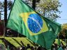 VÍDEO: Dezenas de pessoas participam de ato em frente ao 14º RCMec