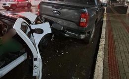 PM prende mulher embriagada por bater em carro estacionado em Campo Erê