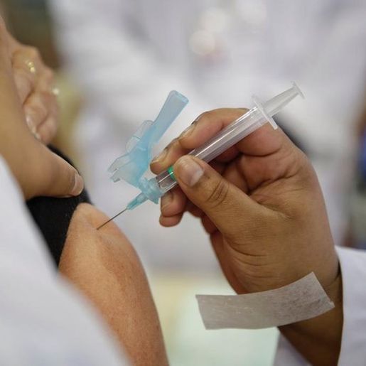 Estudo descarta 3ª dose da vacinação contra Covid-19 em massa agora