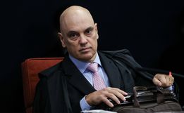 Moraes vota para condenar Bolsonaro e outros sete réus por plano de golpe
