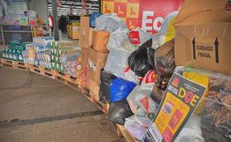 Supermercado Imperial entrega doações da ação “Nem Frio, Nem Fome”