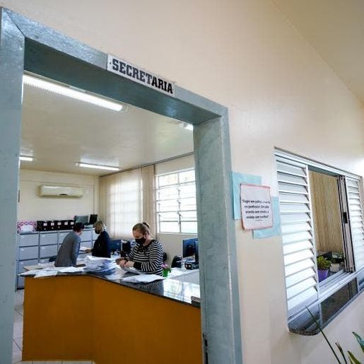 Justiça autoriza volta às aulas em escolas públicas das regiões de risco grave em SC
