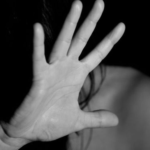 Mulher beijada à força receberá R$ 8 mil de indenização