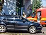 Bombeiros trabalham no rescaldo do incêndio no Super Vipi Center