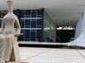 STF impede que Estados e municípios endividados cortem salário de servidor