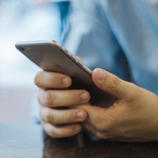 Eleição pelo celular, sem sair de casa, será testada no Brasil