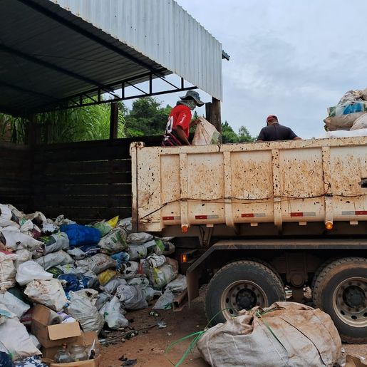 Primeira coleta de materiais no interior recolhe 16 cargas em SMOeste